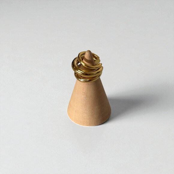 1 Ear Clip Waterproof Metal Earring - Picture 5 of 6